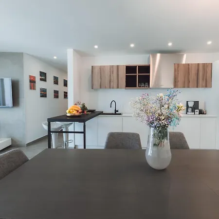 Citrin - New With Amazing Sea View, Big Terrace And Shared Pool *