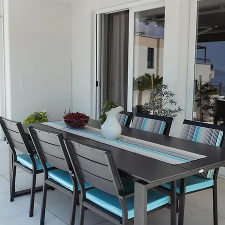 Apartment Citrin - New With Amazing Sea View, Big Terrace And Shared Pool *