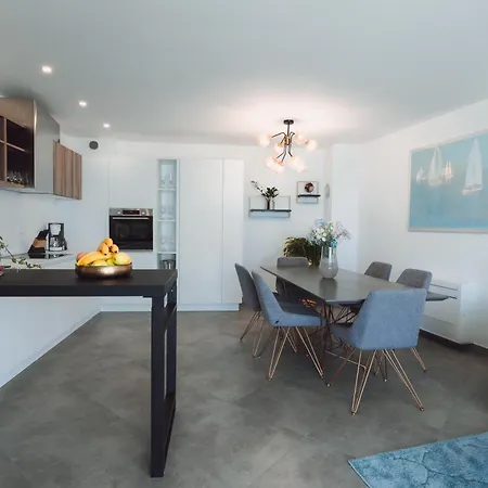 Citrin - New With Amazing Sea View, Big Terrace And Shared Pool *